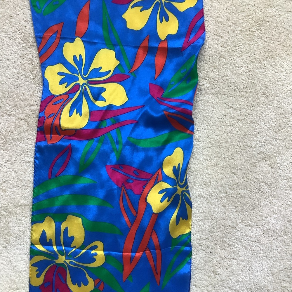 Liz Claiborne Blue Tropical Floral Print Scarf - Picture 6 of 10